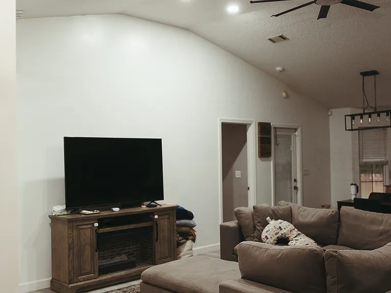 103 S Lake Forest Ct — Photo 3