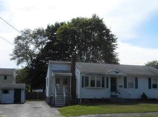 121 Huggins Rd, Rockland, MA 02370