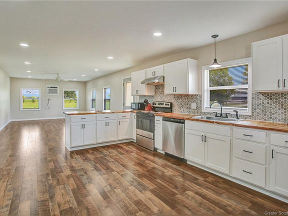 4th image of 23001 Lauderdale Hwy