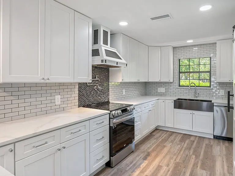 269 Shalimar Dr — Photo 15