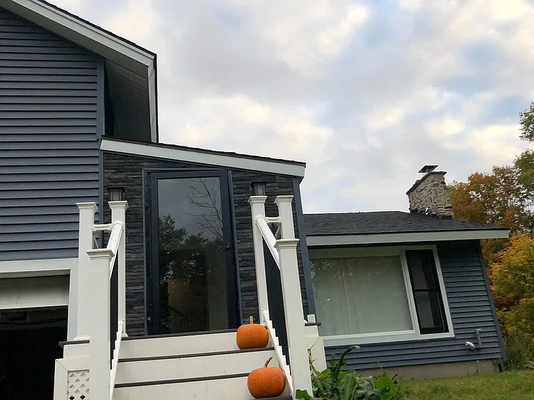 991 Washington Rd — Photo 4