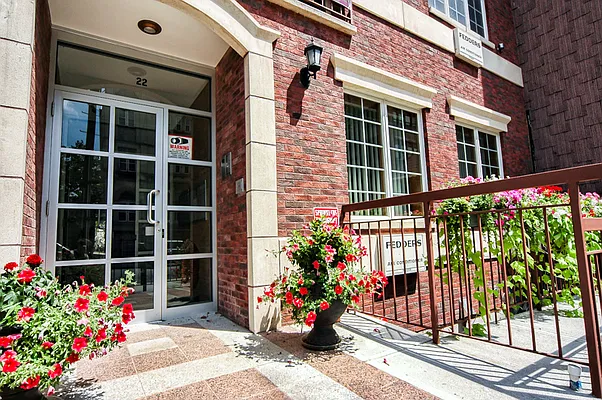 Sold by Greenpoint Properties | media 8