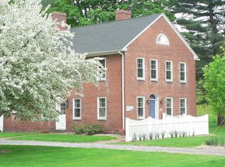 463 Halladay Ave W, Suffield, CT 06078