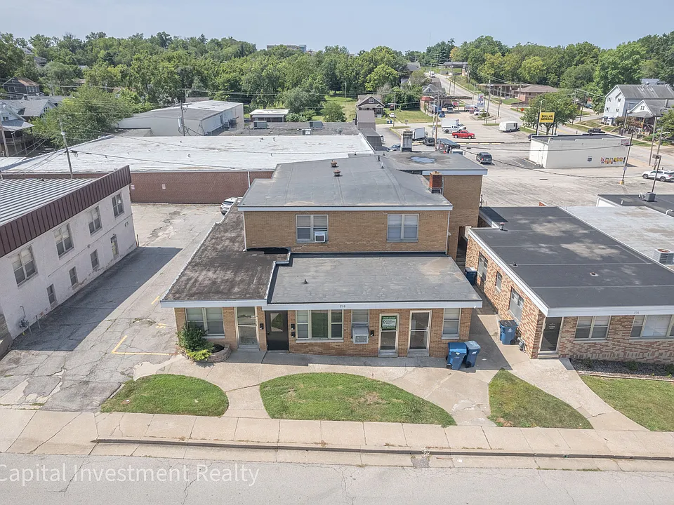 210 E Dunklin St #A4