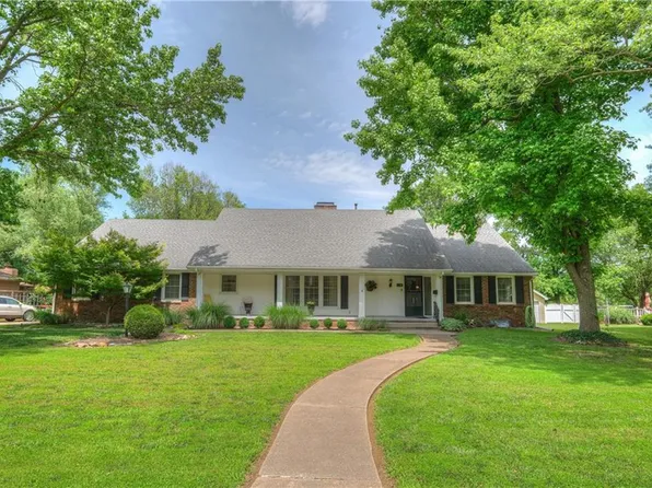 1219 Bitner Dr, Pittsburg, KS 66762