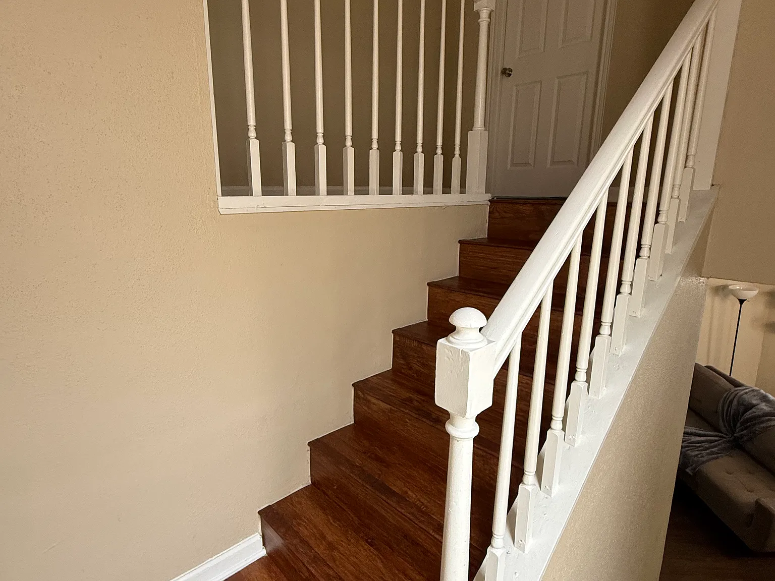 2 bed, 1.5 bath, 1090 sqft, $1,200 — Photo 3