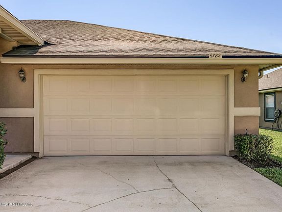 4th image of 6782 Chester Park Cir