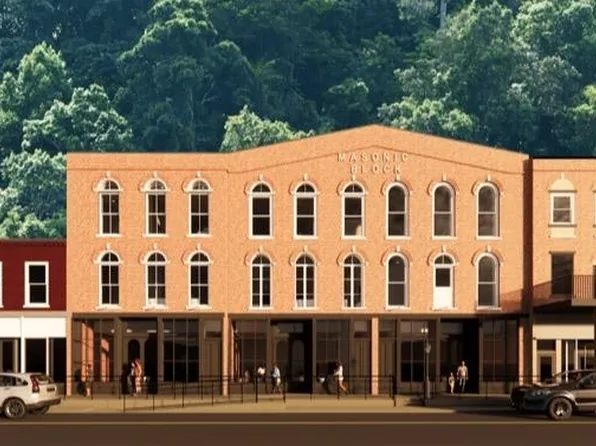 136 Main St #206, Mc Gregor, IA 52157