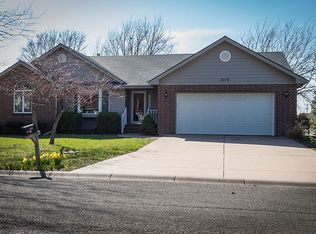 2713 Acacia Ave, Newton, KS 67117