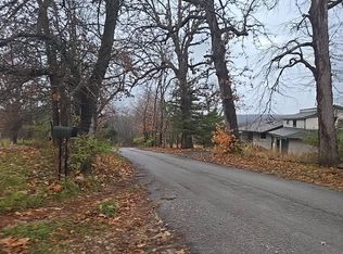 137 McCormick Rd, Steelville, MO 65565