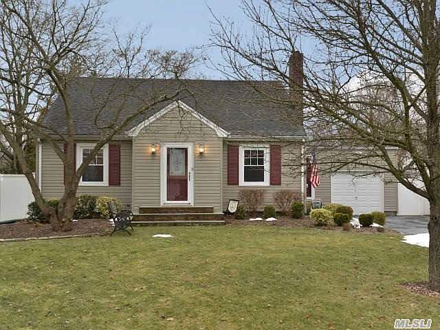 1st image of 48 Hallock Ave