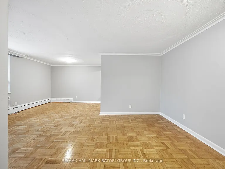 221 Russell Hill Rd #303 — Photo 4