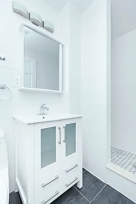 Rented by Nooklyn NYC LLC | media 65