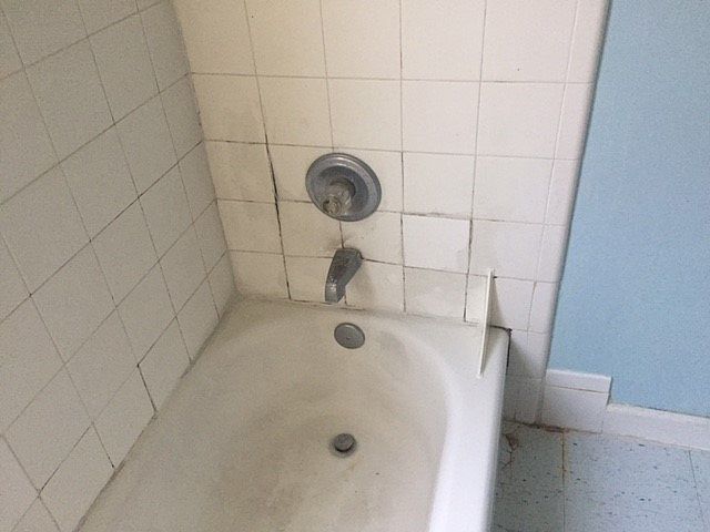 2nd image of 710 E 5th St