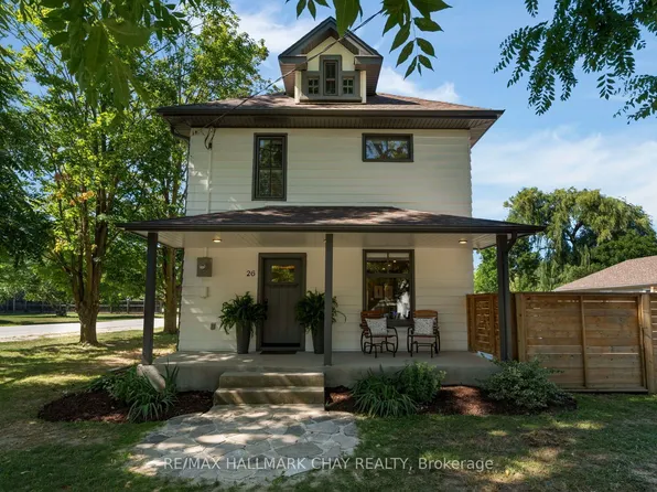 26 Edward St W, Clearview, ON L0M 1G0