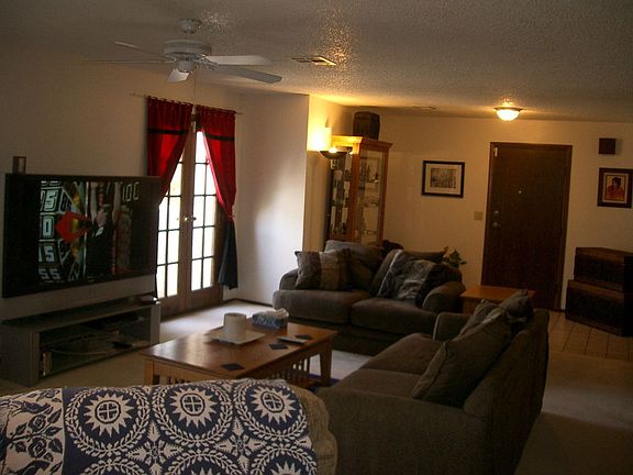 Lving Room Foyer