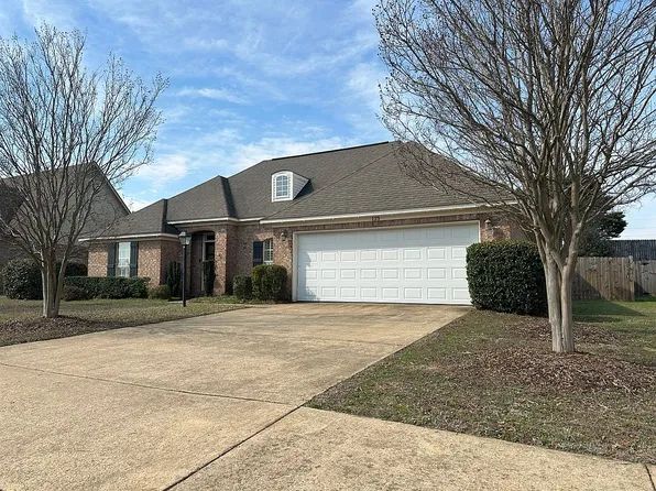 123 Breckenridge Dr, Oxford, MS 38655