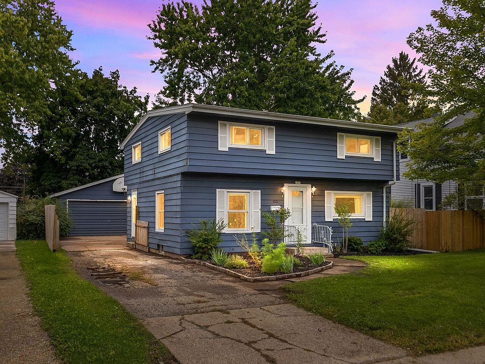 1st image of 1937 Simpson St