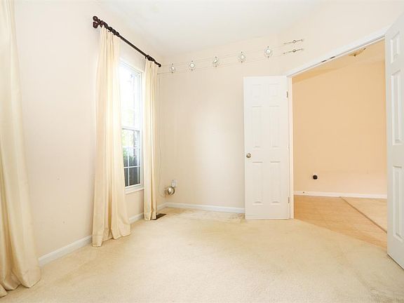 3rd image of 6329 Ashford Dr