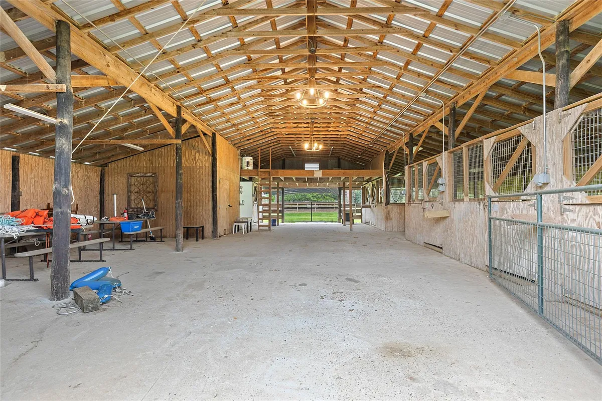 Building Photo - 12043 Anderson Rd