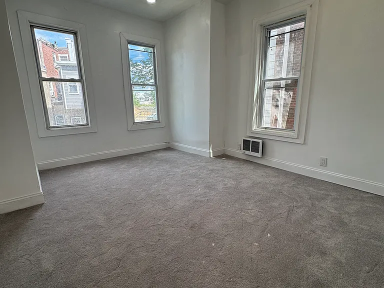 4133 Pennsgrove St #2 — Photo 7