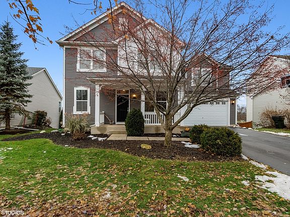 2nd image of 402 Oakmont Dr
