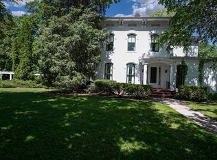 207 N Green Bay Rd, Appleton, WI 54911