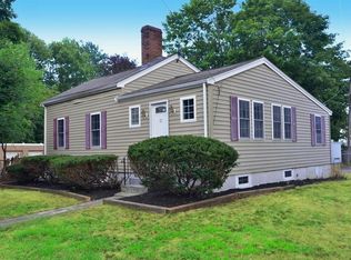 33 Fruit St, Taunton, MA 02780