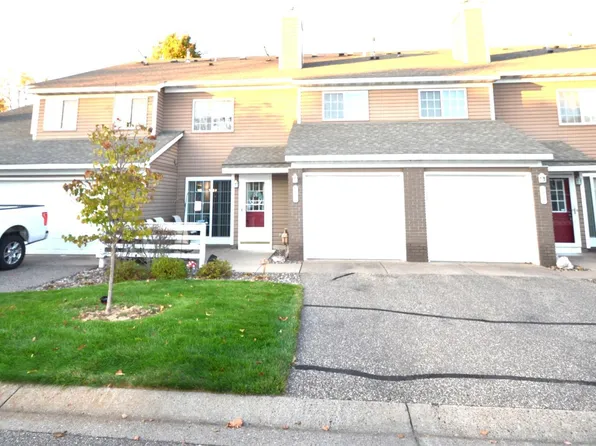 9960 Fillmore St NE, Blaine, MN 55434