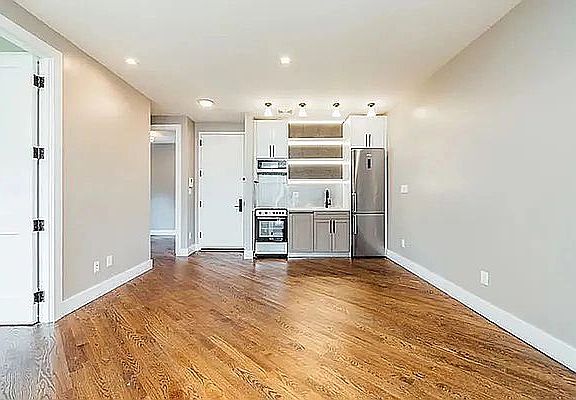 2nd image of 76 Palmetto St #3A