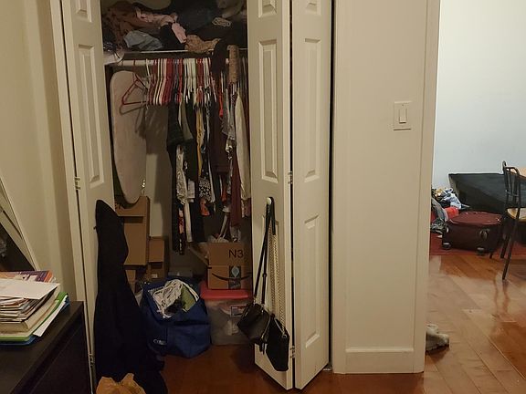 4th image of 1032 Wood St Unit 102