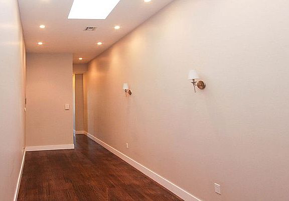 5th image of 172 Stockholm St APT 3L