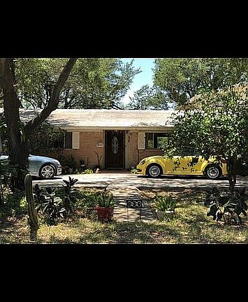2nd image of 939 W Fannin Ave