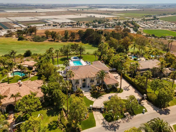 1069 Corte Barroso, Camarillo, CA 93010