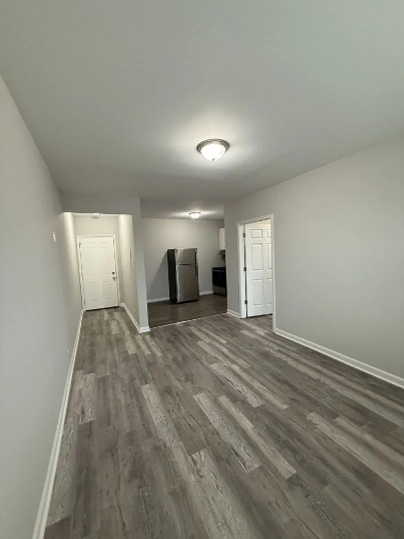 2123 South 51st Court — Photo 4