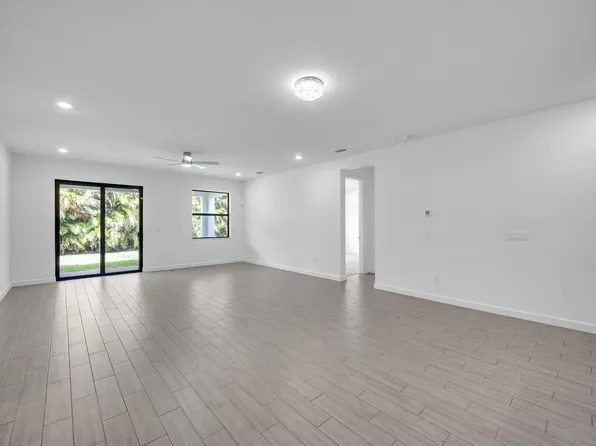 3181 Streng Lane, Royal Palm Beach, FL 33411