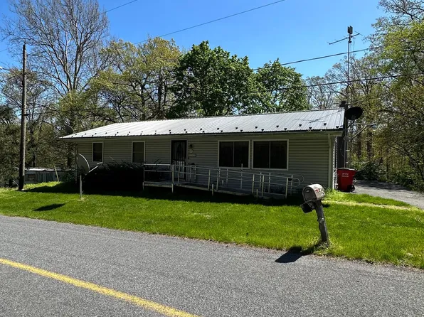 9648 Circle Dr, Chambersburg, PA 17202