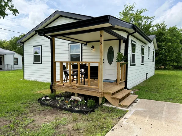 615 Smith Cir, Pt, TX 75472