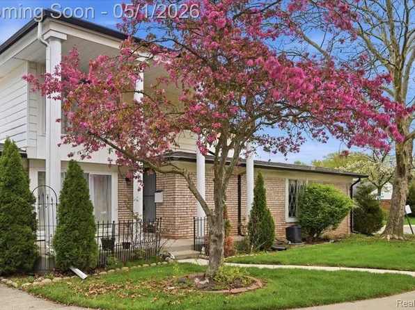 11852 Valley Blvd, Warren, MI 48093