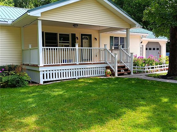 3rd image of 4931 Devlen Rd
