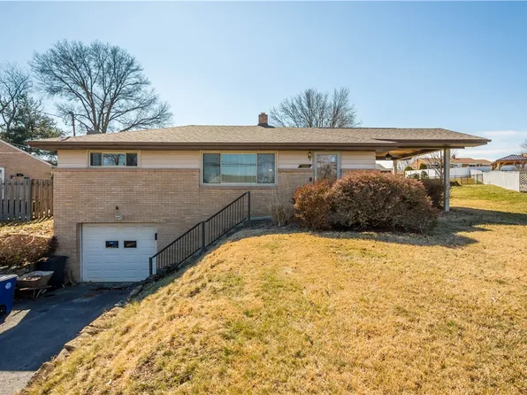 5222 Meadowcrest Rd, Pittsburgh, PA 15236