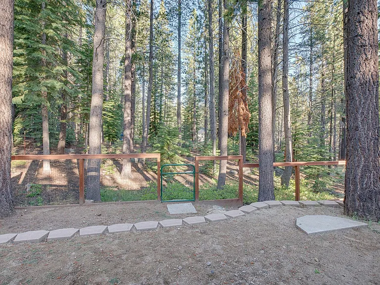 932 Kiowa Dr #1-ID1545991P — Photo 15