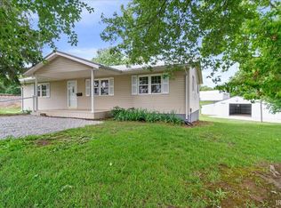 1271 S 950 E, Oakland City, IN 47660