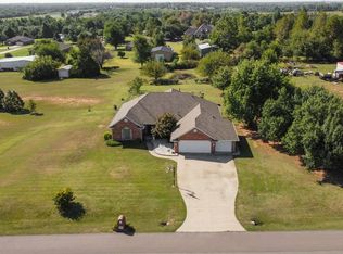 5808 E McMillin Dr, Tuttle, OK 73089