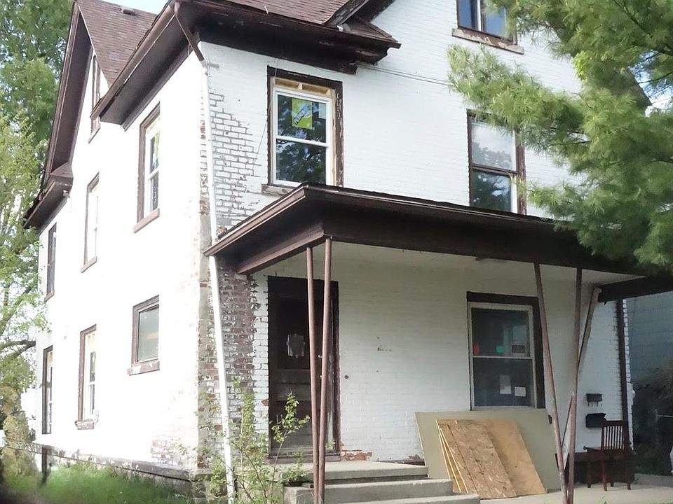 1st image of 815 Prospect St