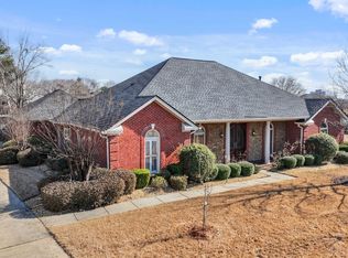 416 Towne Lake Dr, Montgomery, AL 36117