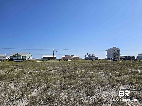 3rd image of 2368 W Beach Blvd