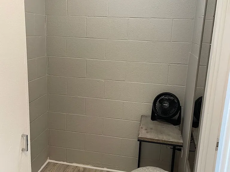 445 Kaiolu St #501 — Photo 16