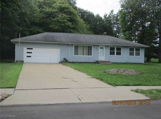 18115 Meadow Ln, Strongsville, OH