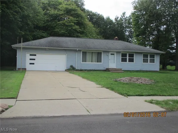 18115 Meadow Ln, Strongsville, OH 44136